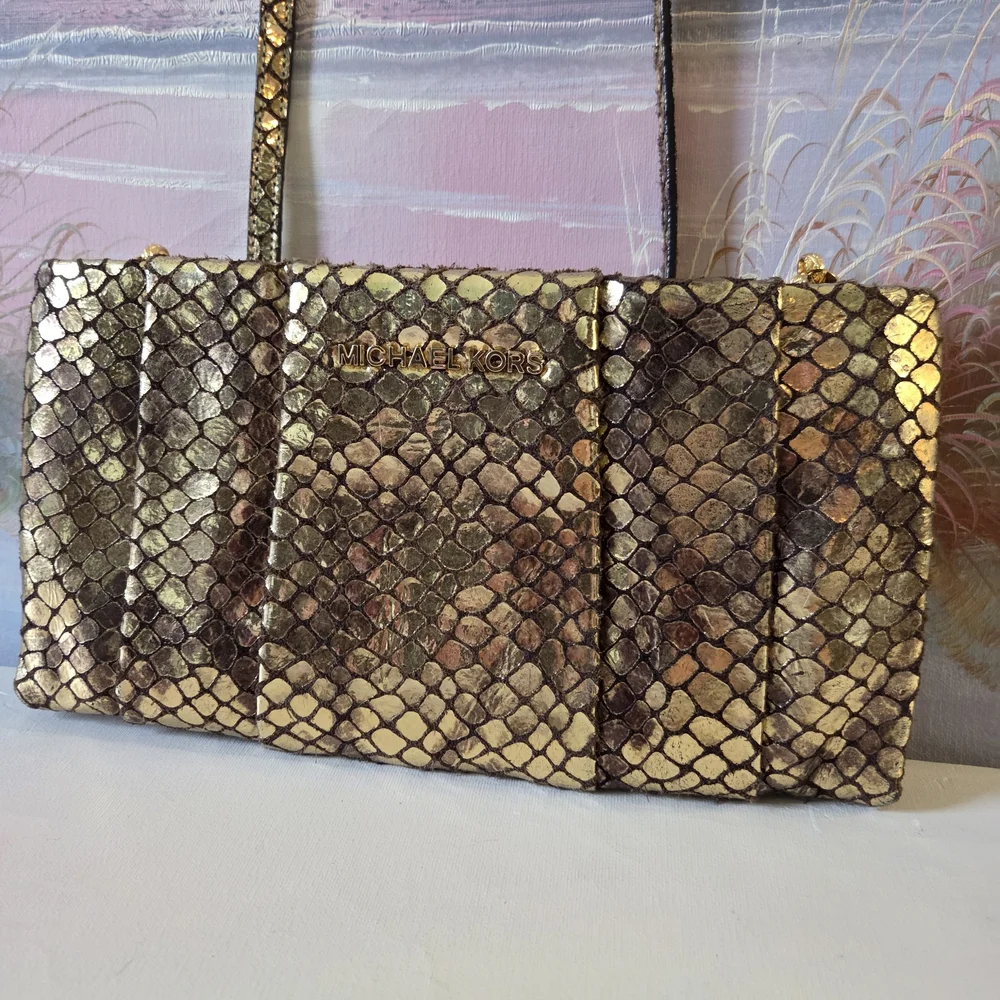 Michael Kors Metallic Snakeskin-Effect Gold Dark Undertone - Picture 15 of 16